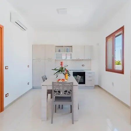 Nyaraló Jox House *